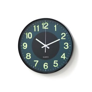 WALL CLOCK GLOW-IN-THE-DARK